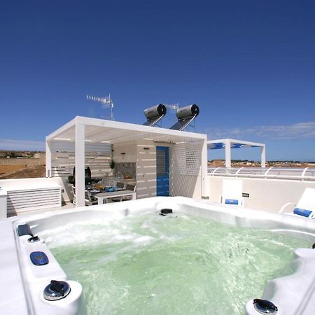 Itaca E Medea - Appartamenti Con Idromassaggio In Terrazza San Vito Lo Capo Eksteriør billede