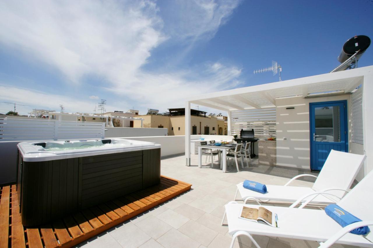 Itaca E Medea - Appartamenti Con Idromassaggio In Terrazza San Vito Lo Capo Eksteriør billede