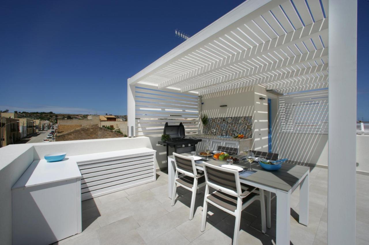Itaca E Medea - Appartamenti Con Idromassaggio In Terrazza San Vito Lo Capo Eksteriør billede