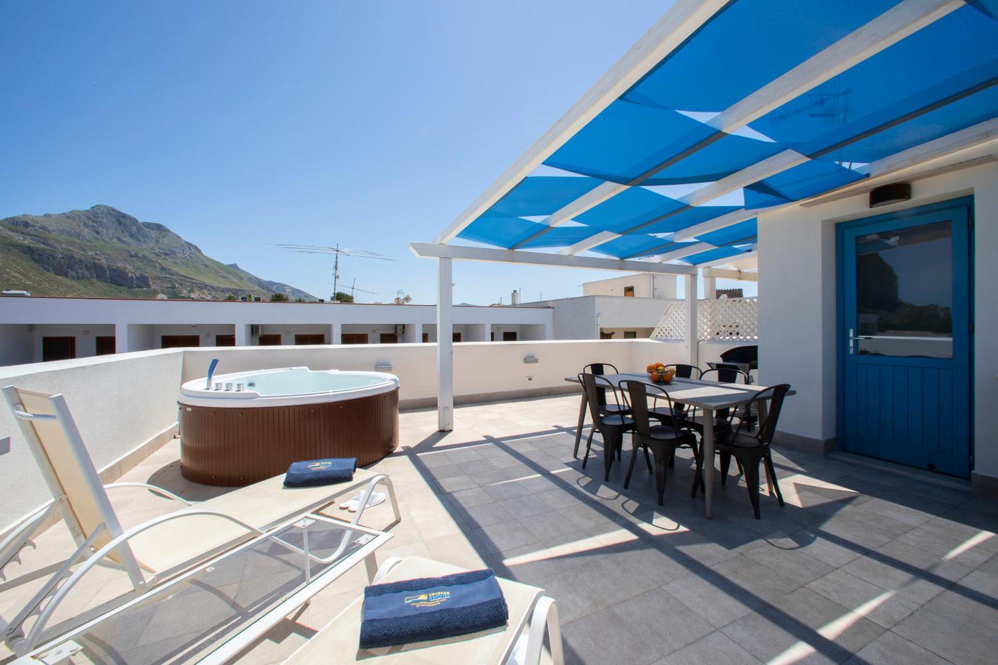 Itaca E Medea - Appartamenti Con Idromassaggio In Terrazza San Vito Lo Capo Eksteriør billede